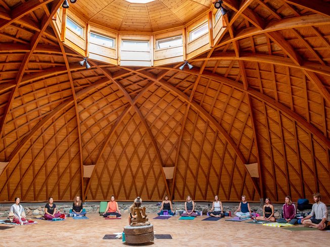 Meditation Retreats in North America